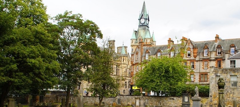 Photo of Dunfermline Town Hall.